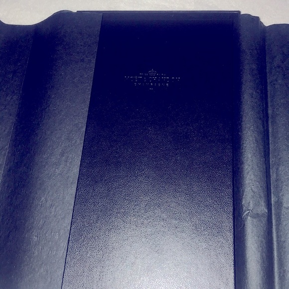 MOET & CHANDON Black Cellar Journal - Picture 5 of 12